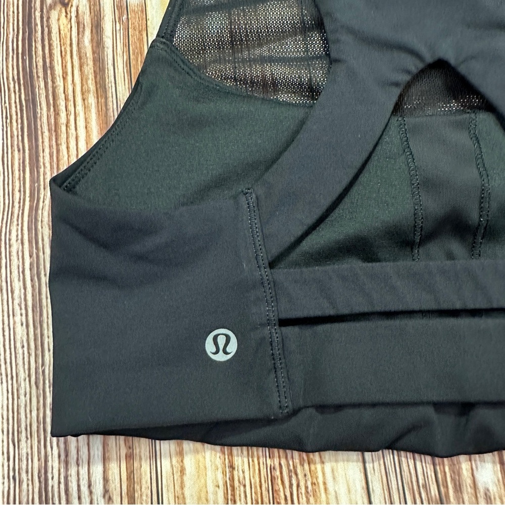Lululemon Athletica Top Size 8 - Picture 3 of 9